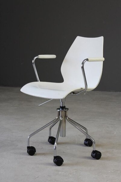 Kartell designové kancelářské židle Maui Armchair