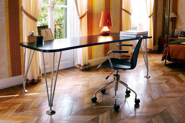 Kartell designové kancelářské židle Maui Armchair