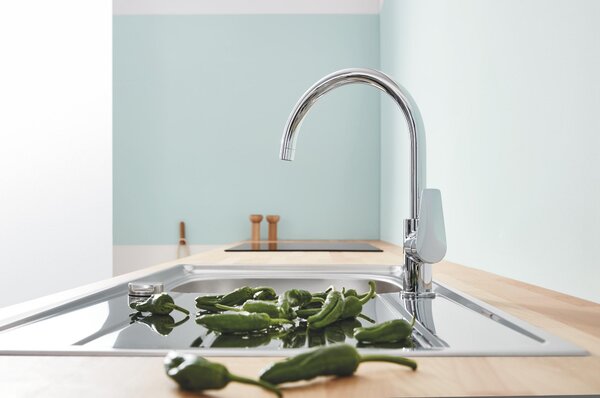Grohe BauEdge kuchyňská baterie stojící StarLight Chrome 31367001