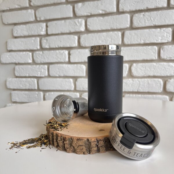 Quokka Termohrnek se sítkem Boost, 400ml, Quokka, carbon black