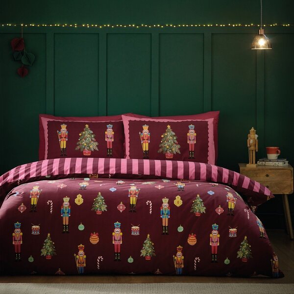 Růžové/fialové povlečení na jednolůžko 135x200 cm Nutcracker Stripe – Catherine Lansfield