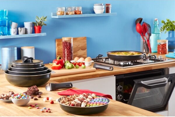 Tefal - Sada nádobí 10 ks INGENIO EASY COOK & CLEAN BLACK