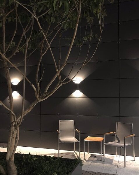 Trio 226560242 LED venkovní ​​nástěnné svítidlo Tay 2x4,5W | 900lm | 3000K | IP65 - horní a spodní osvětlení, antracit