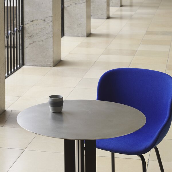 Normann Copenhagen designové jídelní stoly Scala Café Table Round (průměr 70 cm)