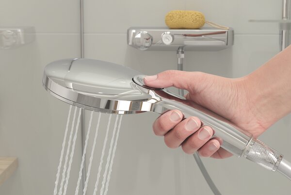 GROHE Rainshower SmartActive 130 - Sprchový set s tyčí, 3 proudy, Chrom 26578000