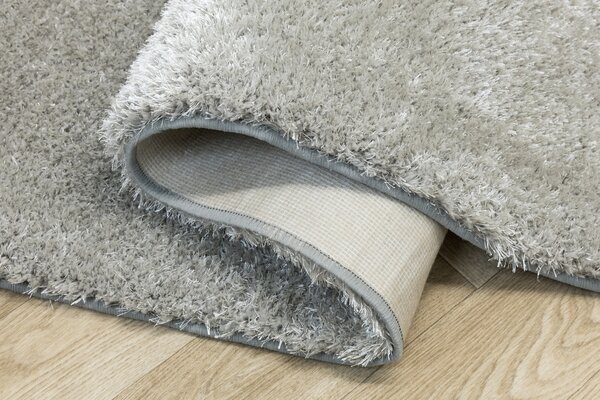 Kobercový ráj Kusový luxusní koberec Shaggy Silky 72 Šedý Stříbrný Rozměr: 100x150 cm