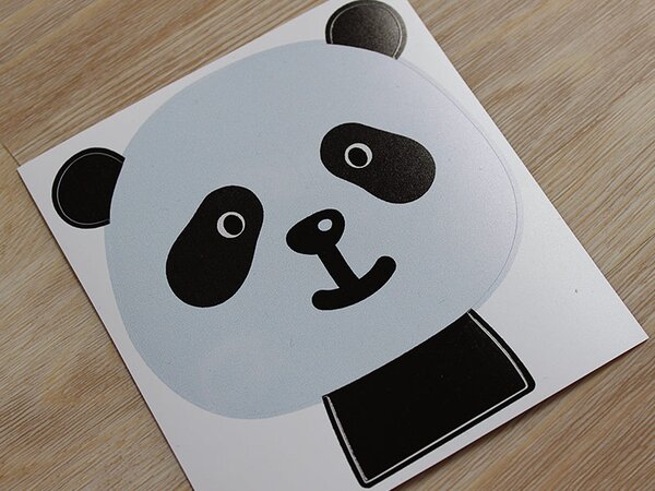 Panda na vypínač textilní přelepitelná samolepka na zeď 20 x 22 cm