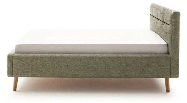 Zelená čalouněná dvoulůžková postel s úložným prostorem s roštem 140x200 cm Lotte – Meise Möbel