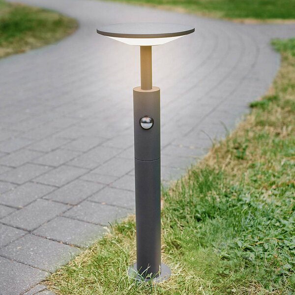 Lucande Fenia LED osvětlení cesty, 60 cm, senzor, IP54, antracitová barva, Černá, Hliník, Moderní