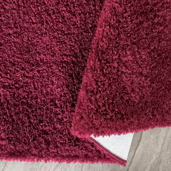 Makro Abra Kusový shaggy koberec jednobarevný Kamel Bordó červený Rozměr: 60x100 cm