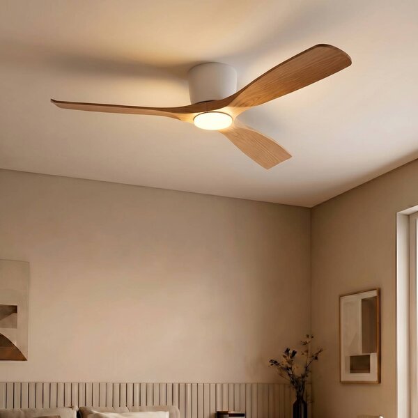 Lucande Smart LED stropní ventilátor Moneno, bílá/dřevo, Tuya, stmívatelný, Světlé dřevo, Obývací pokoj / jídelna, kov, Moderní