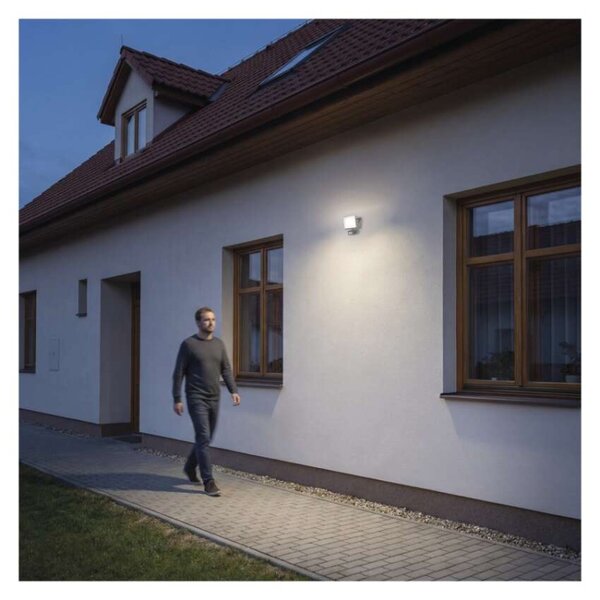 EMOS Lighting LED reflektor TAMBO EVO se senzorem pohybu, 20 W, 2000 lm, IP44, černý