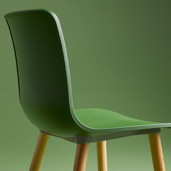 Vitra designové židle Hal RE Wood