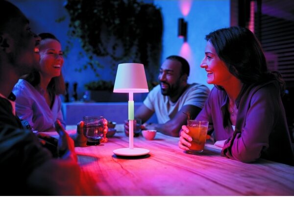 Philips-LED RGBW Stmívatelná dotyková lampa Hue GO LED/6,2W/230V 2000-6500K IP54