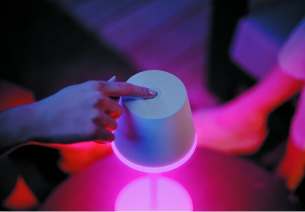 Philips-LED RGBW Stmívatelná dotyková lampa Hue GO LED/6,2W/230V 2000-6500K IP54