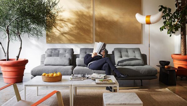 Vitra designové stoly Metal Side Table (výška 35,5 cm)