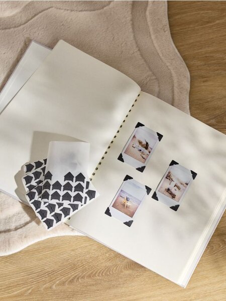 Sinsay - Rohy na fotografie 144 pack - černá