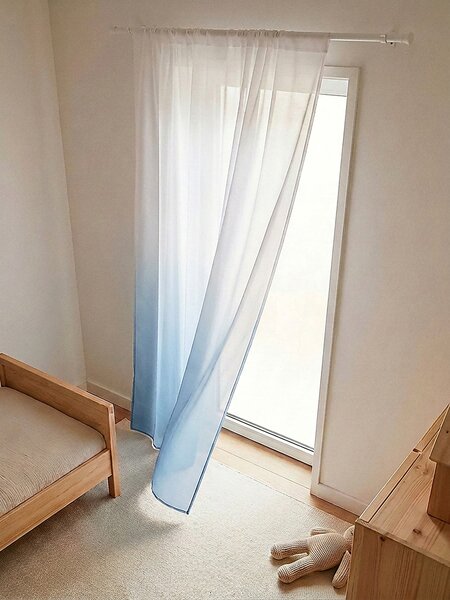 Sinsay - Poloprůhledná záclona s ombre efektem - modrá