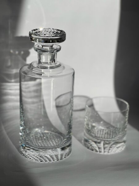 Skloglass Whisky set RASTR Počet kusů: set 1 láhev + 2 sklenice