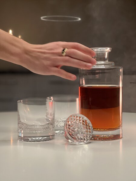 Skloglass Whisky set RASTR Počet kusů: set 1 láhev + 2 sklenice
