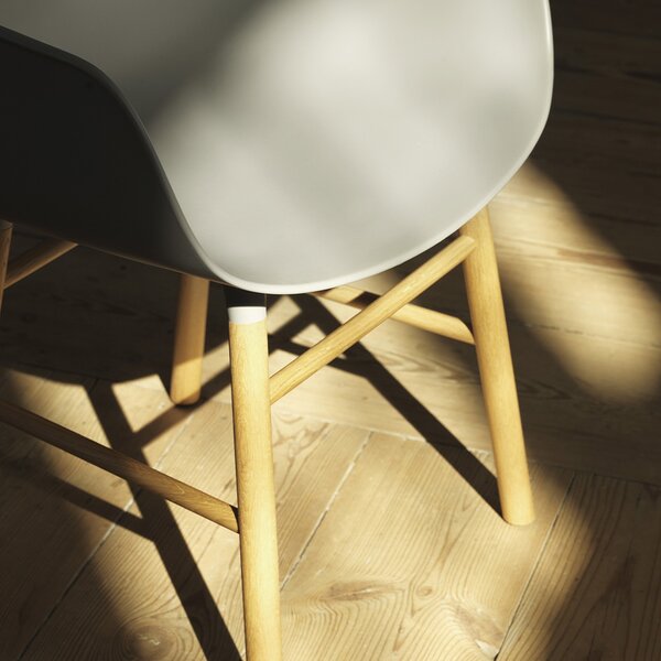 Normann Copenhagen designové židle Form Armchair Wood