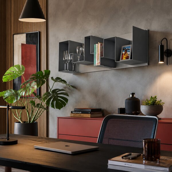 Radius designové nástěnné police One