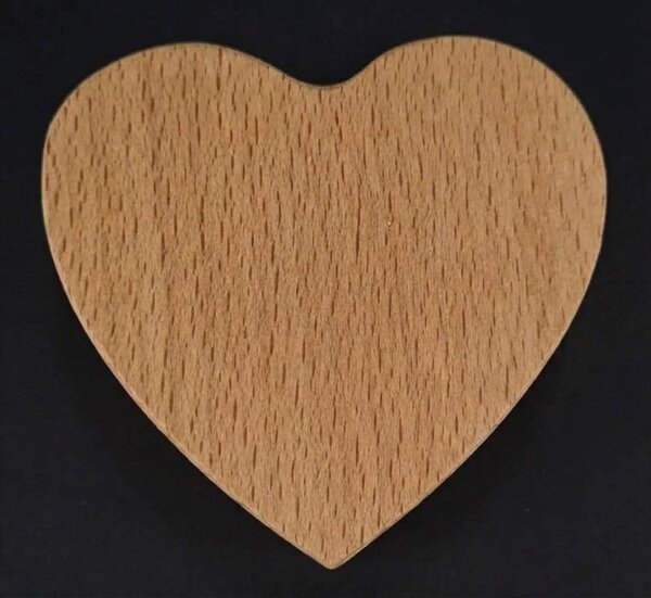 AMADEA Dřevěná krabička ve tvaru srdce, masivní dřevo, 8x3 cm
