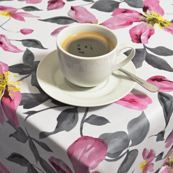 Ubrusy a běhouny SOFT 70x70 Obšitý okraj 1 cm