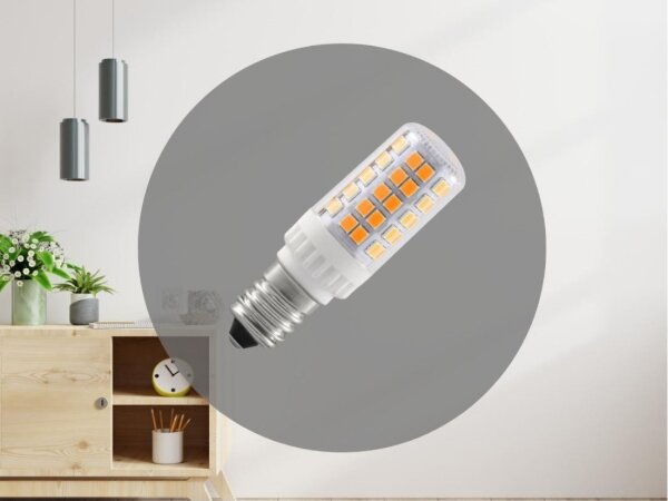 LED Žárovka E14/4,5W/230V 2800K