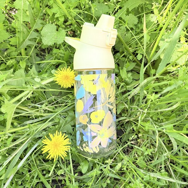 Tritanová sportovní láhev s pítkem Swift, 785ml, Quokka, villa este