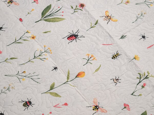 Přehoz na postel INSECTA, krémový Rozměr: 170 x 210 cm