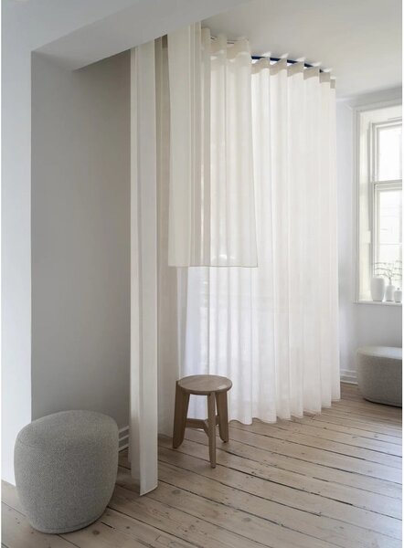 Béžová pohovka z textilie bouclé 137,5 cm KUON – Blomus