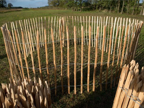 Zahradní plot z lískového dřeva - Plotová výplň - 150 cm výška - Pletený - Přírodní barva - 3 m délka - Na ohrádku zahrady, záhon, zahradu a rybník