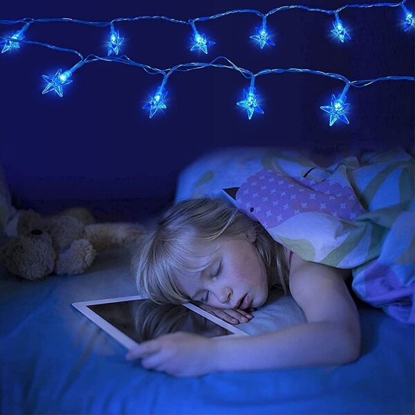 Vnitřní LED vánoční řetěz s hvězdičkami - 6m, 50 LED, modrá, průhledný kabel