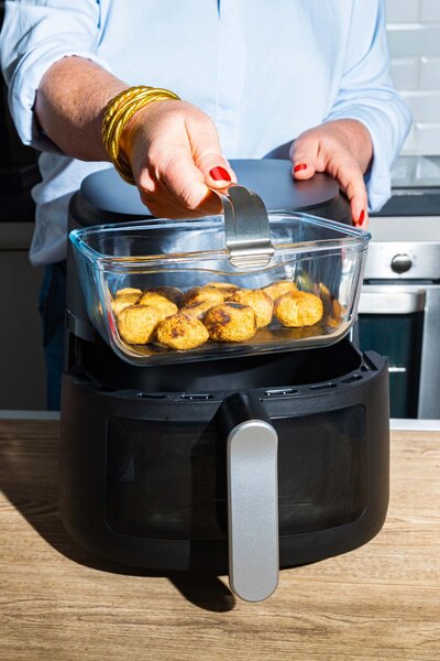 Skleněná mísa do horkovzdušné fritézy PYREX 20x18cm/2l., borosilikát