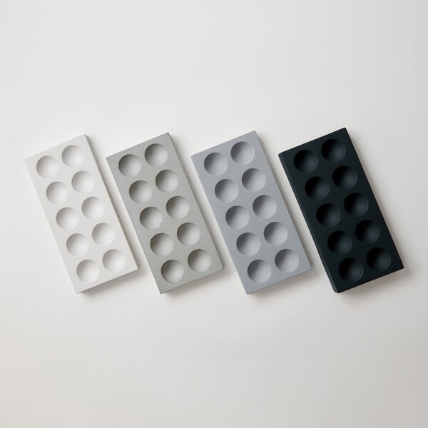 ODLITO Betonové plato na vajíčka Domino – bílá – 25,5 cm
