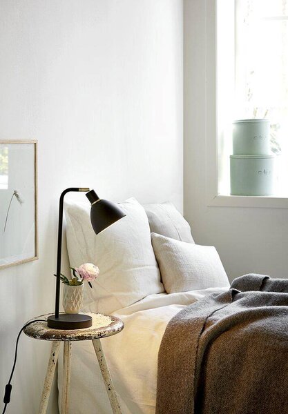NORDLUX Ray skandinávská stolní lampička Varianta: Ø 135 x 220 x 400 mm, černá