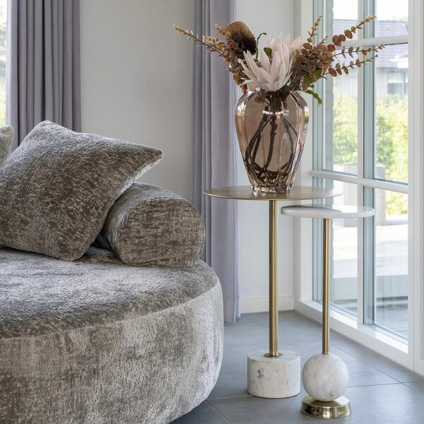 Nordic Living Bílý mramorový odkládací stolek Selen 25 cm