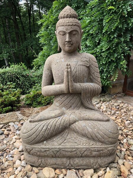 Ručně tesaná socha Buddha ze sopečného kamene 80 - 150 cm