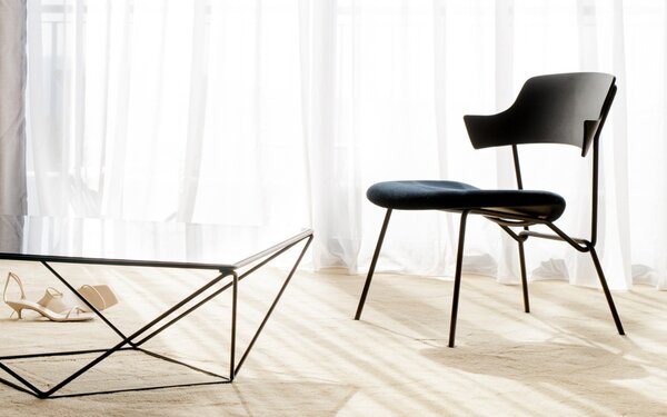 Prostoria designová křesla Strain Low Plywood Armchair