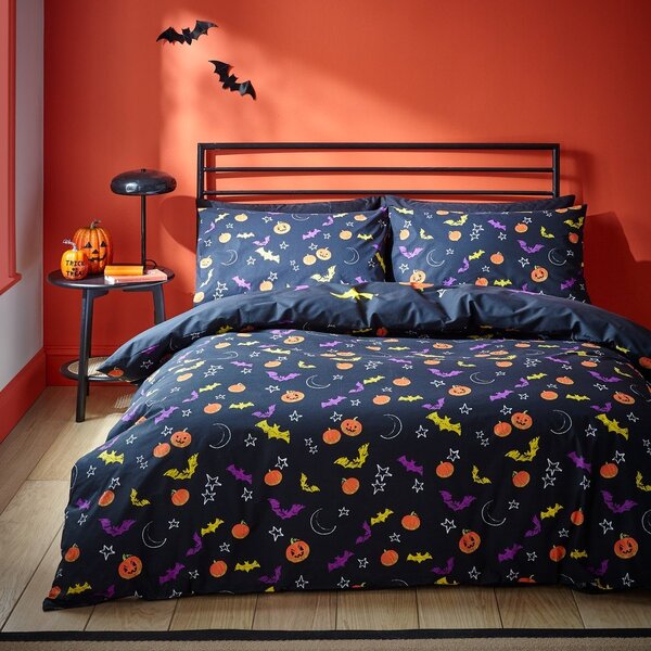 Černé povlečení na dvoulůžko 200x200 cm Halloween Trick or Treat – Catherine Lansfield