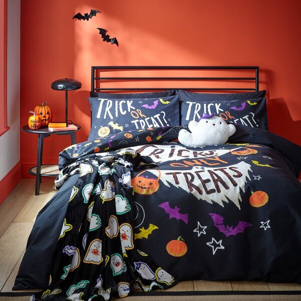 Černé povlečení na dvoulůžko 200x200 cm Halloween Trick or Treat – Catherine Lansfield