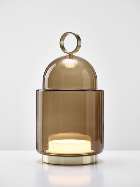 Venkovní designová lampa Brokis Dome Nomad Large PC1266, IP44 Povrch Montury: Nerezová ocel - broušená, Barva skla: Šedá kouřová - transparentní sklo, Dekor skla: Bez dekoru