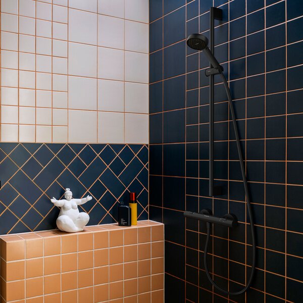 Hansgrohe Activera Select S sprchová sada na stěnu černá 28046670