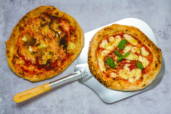 Lopata na pizzu KitchenCraft World of Flavours WFITPIZPEEL