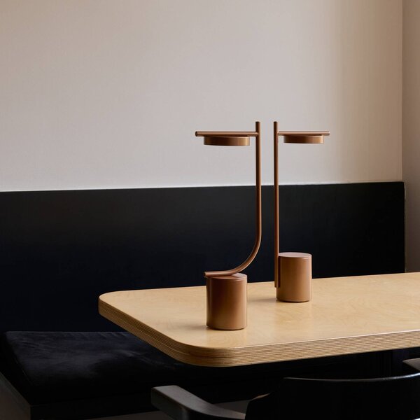 GRUPA LED stolní lampa na akumulátor Igram, bronzová, 40 cm, IP44, stmívatelný, Bronz / starožitná mosaz, Obývací pokoj / jídelna, kov, Design