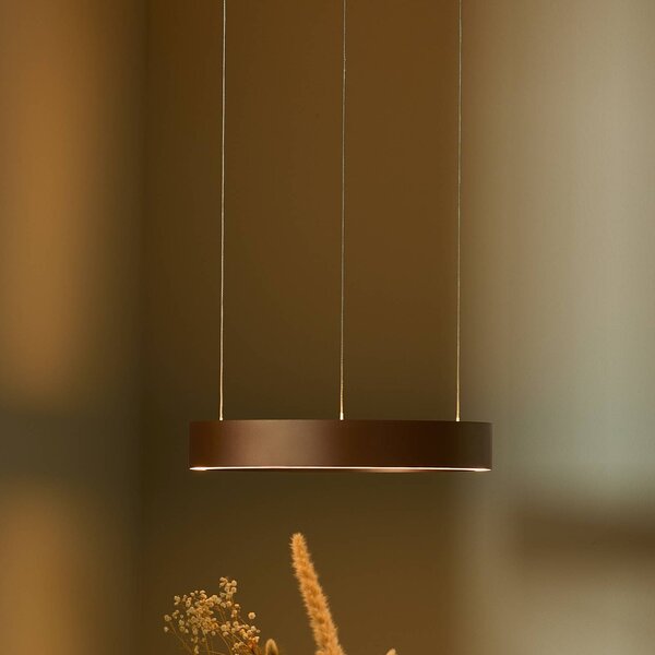 LOOM DESIGN LED závěsné světlo Velora, karamelově hnědá, Ø 40 cm, stmívatelné, stmívatelný, Hnědá / rez, Obývací pokoj / jídelna, Hliník, Moderní