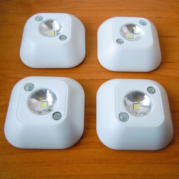 4Leaders LED noční světlo se senzorem pohybu bílé 7×7×2,5 cm