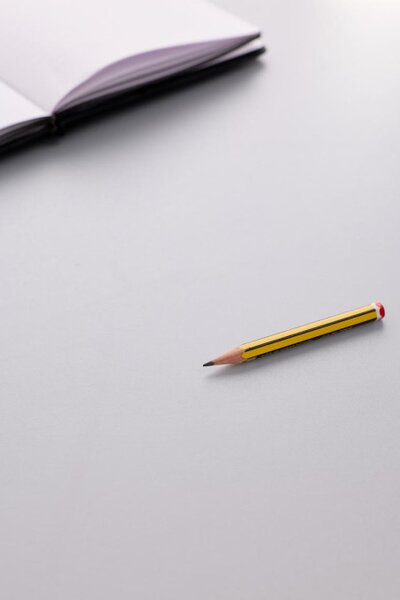 PVC podlaha Tarkett Dancefloor 206059003 stříbrná / šedá