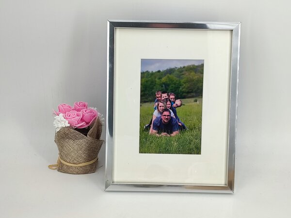 Fotorámeček stříbrný na fotku 18x24cm